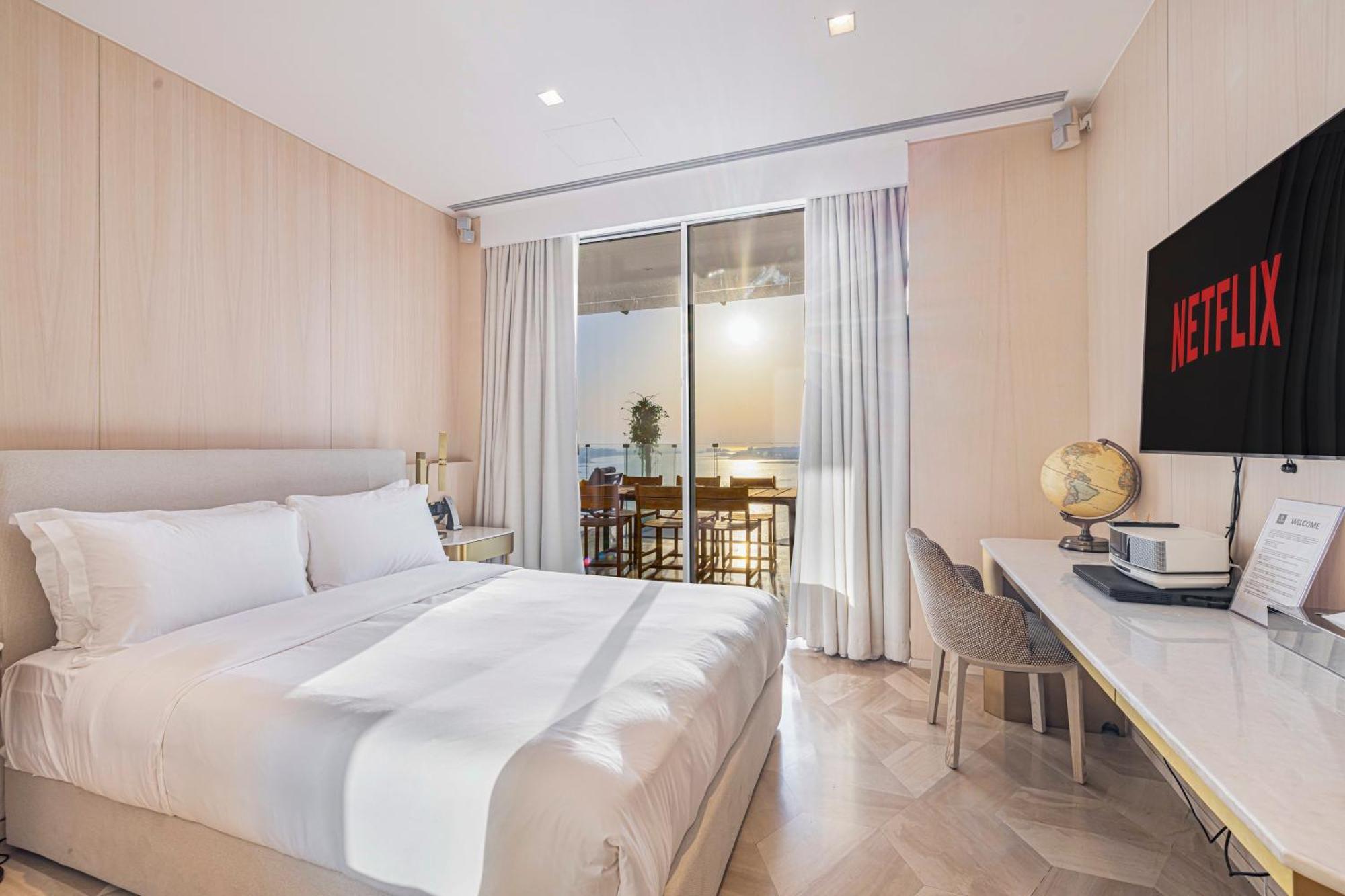 Five Palm Jumeirah 2Br Luxury Penthouse , Full Marina See View With Private Pool Дубай Екстериор снимка